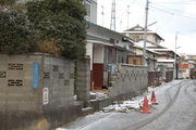 3月12日：近隣のお宅のブロック塀