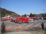3月12日：災害対策に集まる消防車と救急車